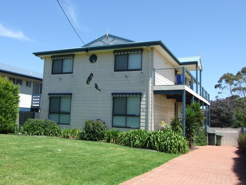 24 Bayview Drive, Cowes VIC 3922