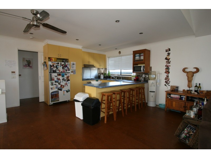 24 Bayview Drive, Cowes VIC 3922