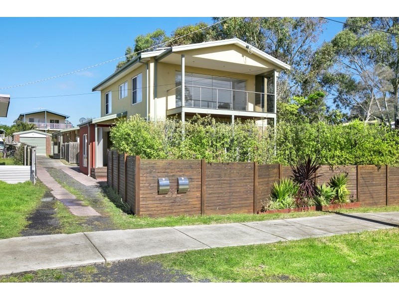 1 and 2/257 Settlement Road, Cowes VIC 3922