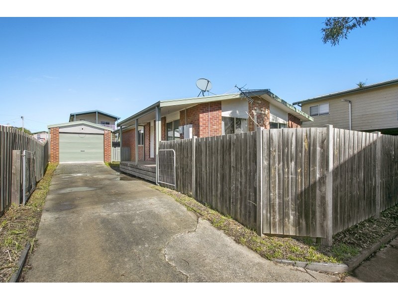 1 and 2/257 Settlement Road, Cowes VIC 3922