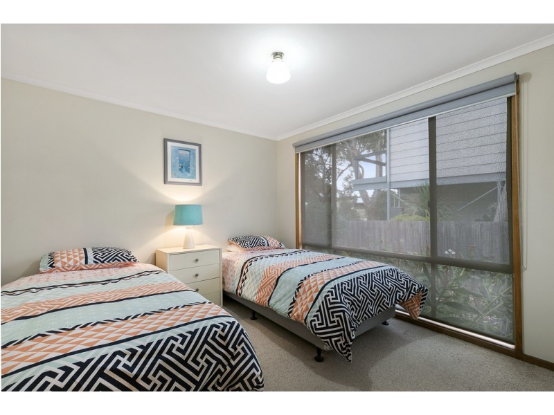 4 Jenner Avenue,, Cowes VIC 3922