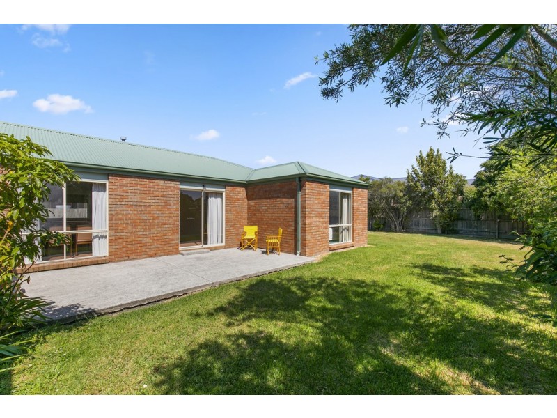 17 Carapooka Way, Cowes VIC 3922