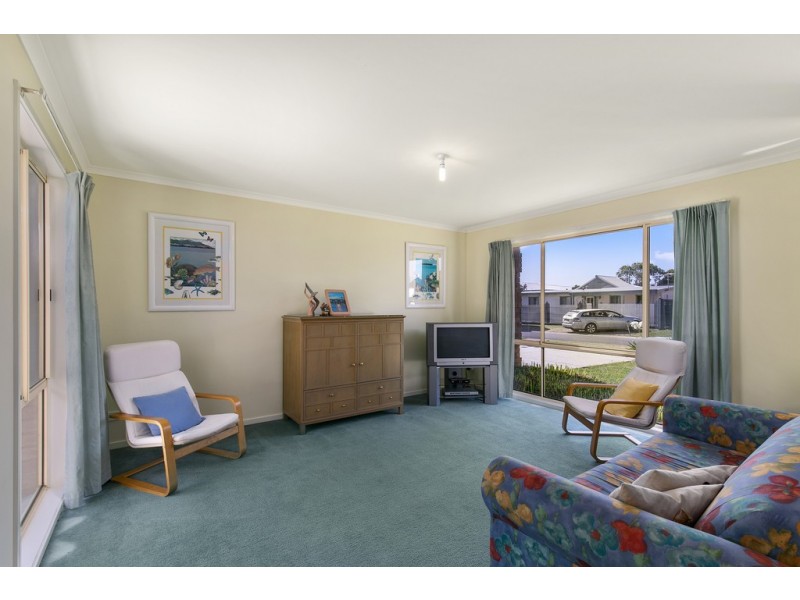 17 Carapooka Way, Cowes VIC 3922
