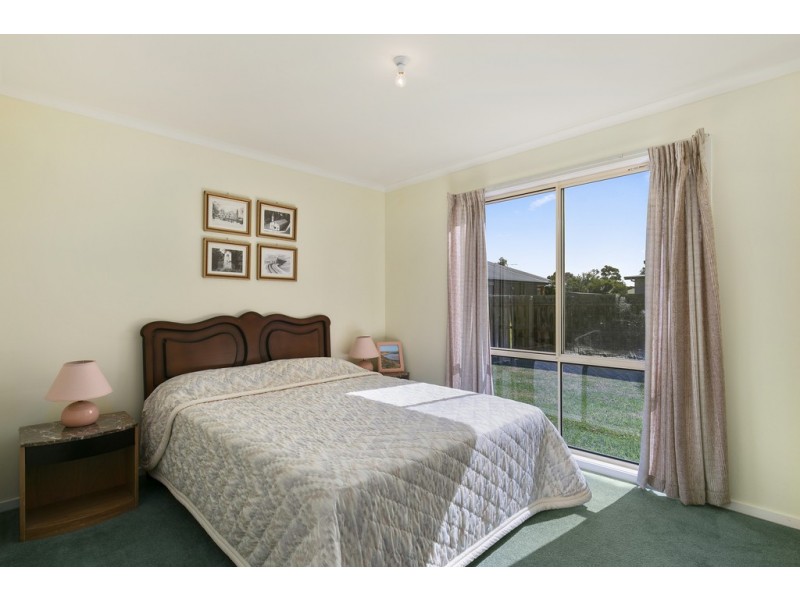 17 Carapooka Way, Cowes VIC 3922