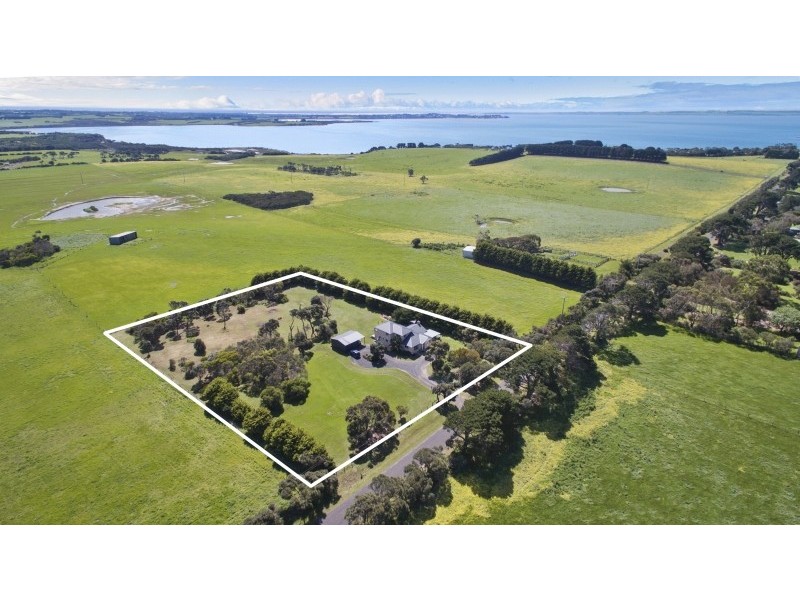 31 Churchill Road, Newhaven VIC 3925