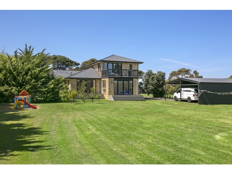 31 Churchill Road, Newhaven VIC 3925