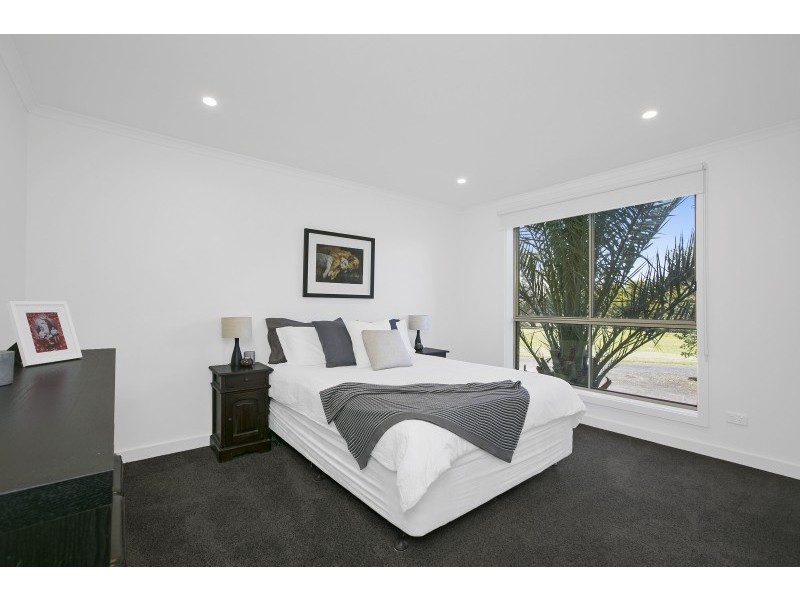 31 Churchill Road, Newhaven VIC 3925