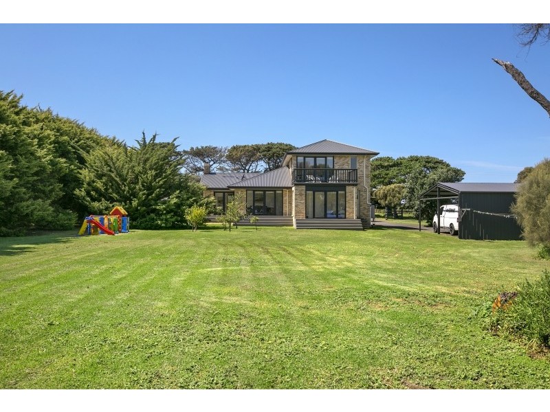 31 Churchill Road, Newhaven VIC 3925