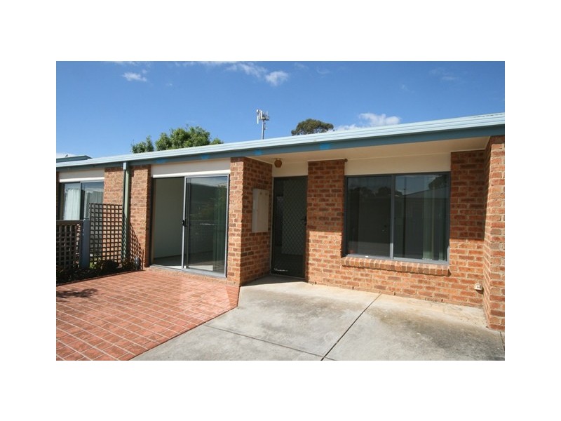 6/13 Douglas Road, Cowes VIC 3922