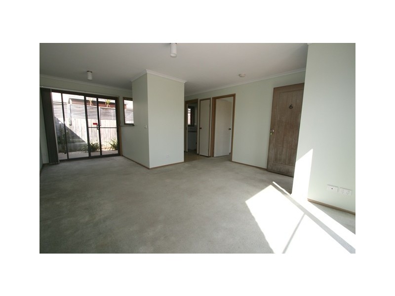 6/13 Douglas Road, Cowes VIC 3922