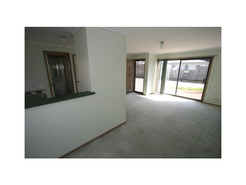 6/13 Douglas Road, Cowes VIC 3922