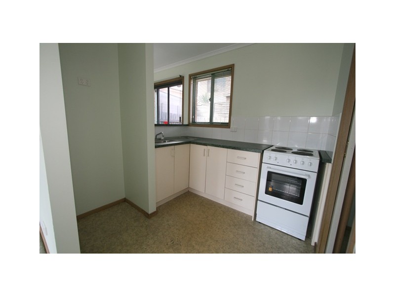 6/13 Douglas Road, Cowes VIC 3922
