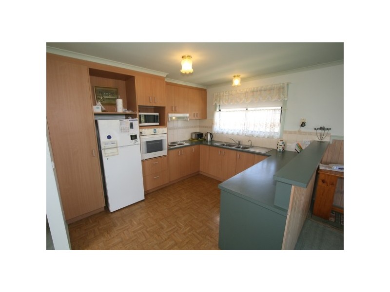 9 McIlwraith Road, Rhyll VIC 3923