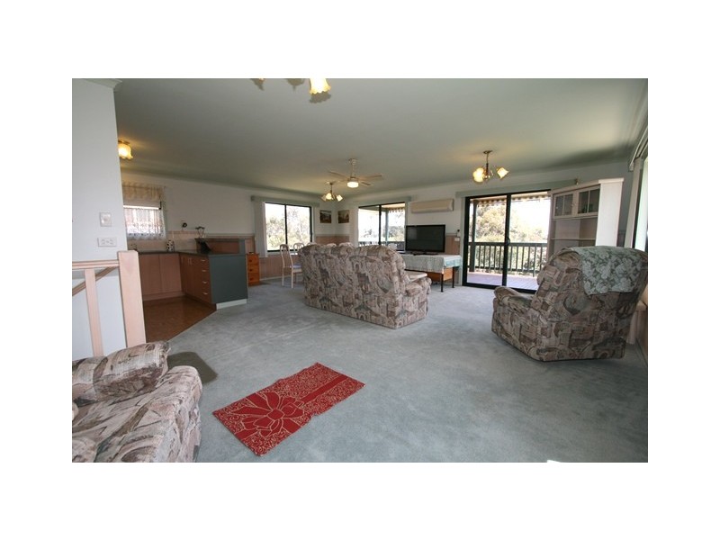 9 McIlwraith Road, Rhyll VIC 3923