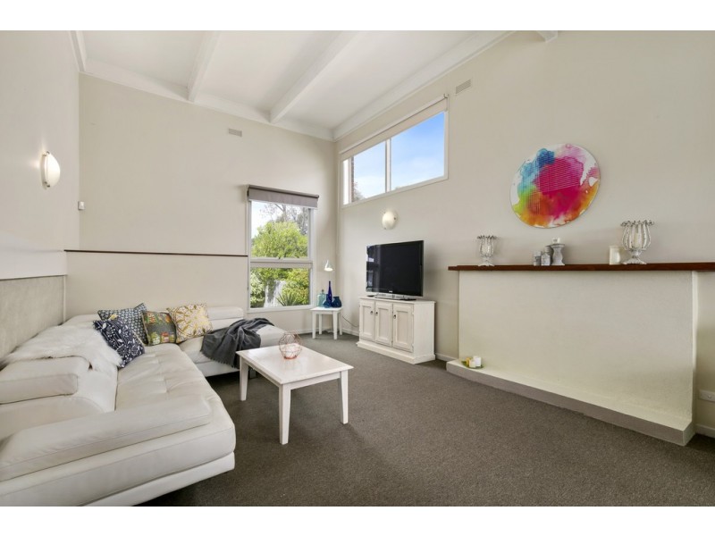 59 Bayview Drive, Cowes VIC 3922
