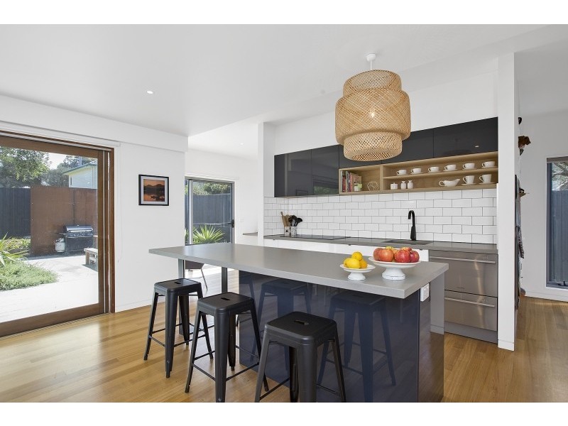 8 Manly Avenue, Cape Woolamai VIC 3925