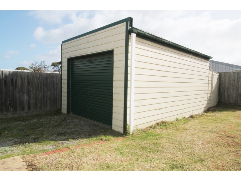 20 Seaspray Avenue, Cape Woolamai VIC 3925