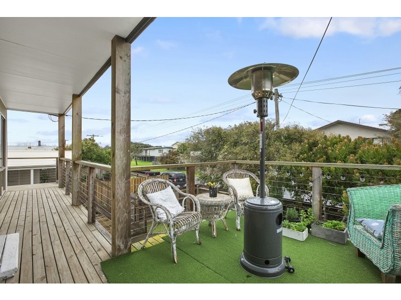 10 Cottosloe Avenue, Cape Woolamai VIC 3925