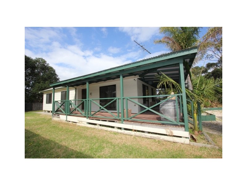 41 Churchill Drive, Cowes VIC 3922
