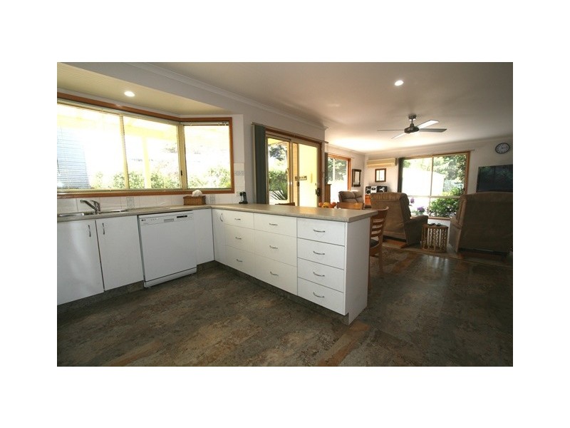 1 Parrakoola Way, Cowes VIC 3922