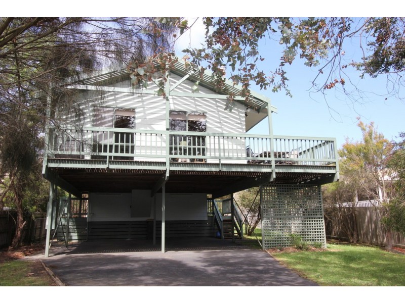 1 Dolphin Drive, Smiths Beach VIC 3922