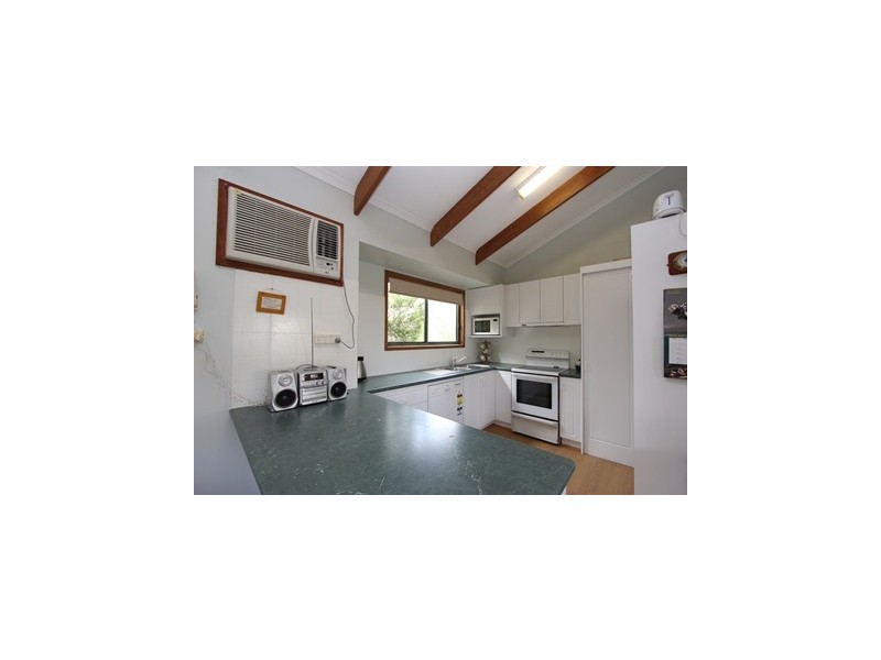 1 Dolphin Drive, Smiths Beach VIC 3922