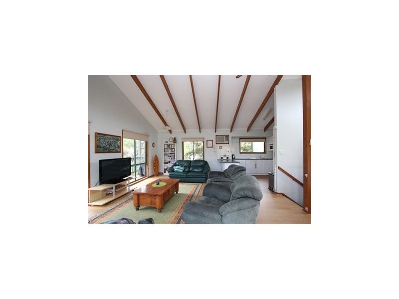 1 Dolphin Drive, Smiths Beach VIC 3922