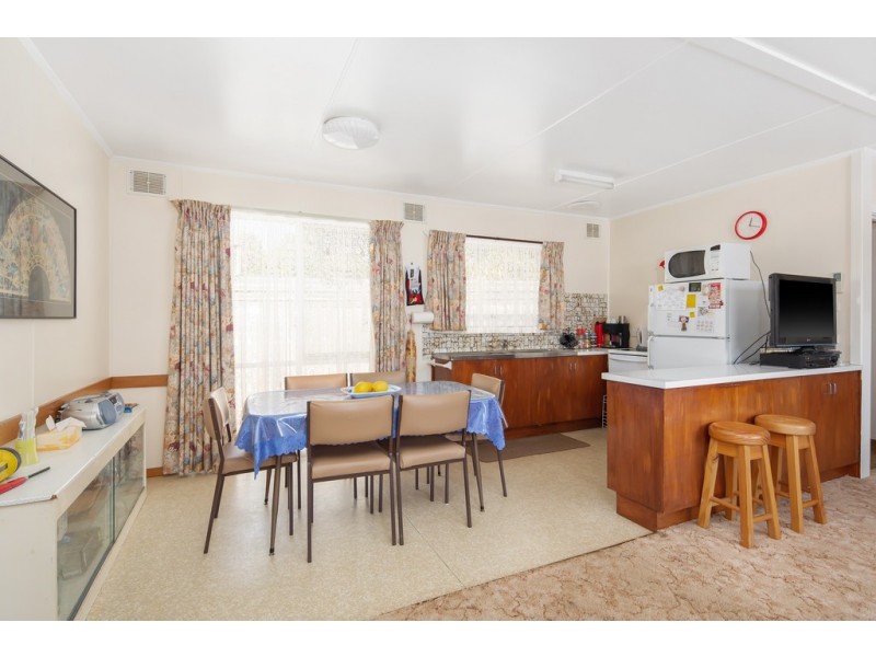 22 Raywood Avenue, Cowes VIC 3922