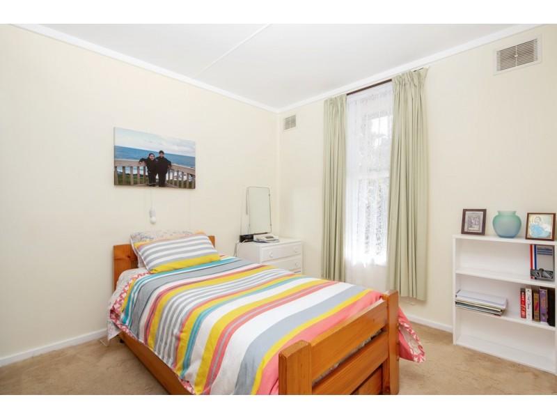 22 Raywood Avenue, Cowes VIC 3922