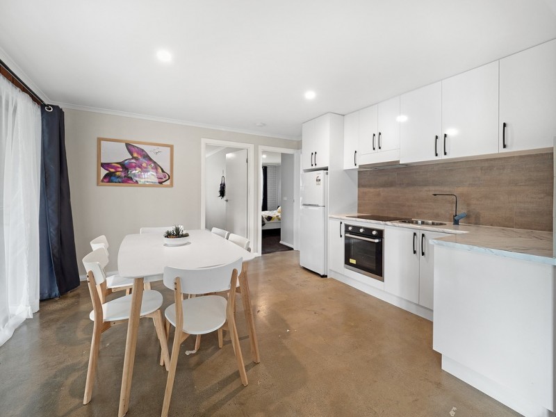 19 Shamrock Ave, Cowes VIC 3922