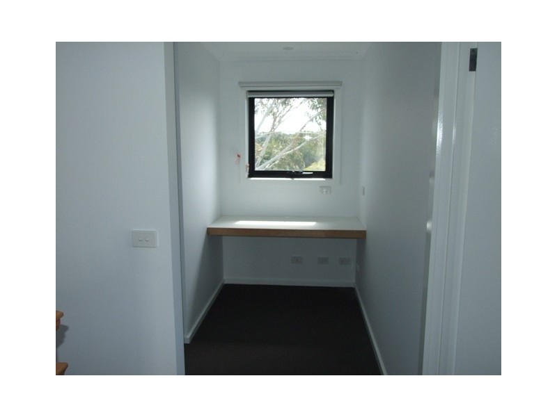 8 Ibis Court, Cowes VIC 3922