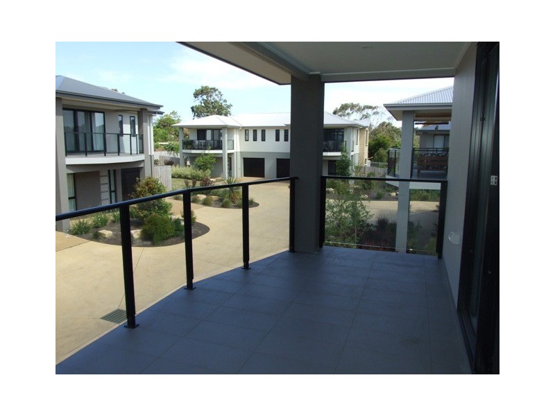 8 Ibis Court, Cowes VIC 3922