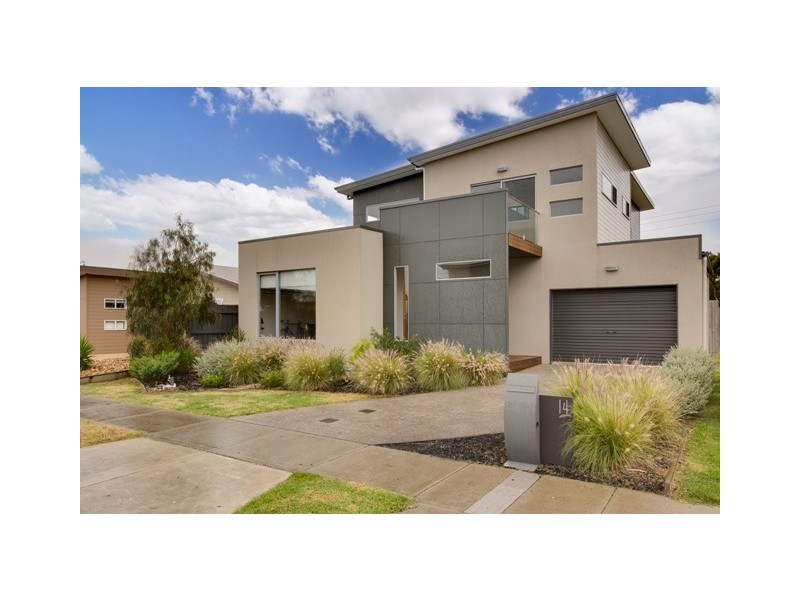 14 Cove Place, Cowes VIC 3922
