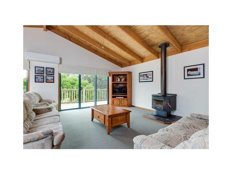 8 Milton Street, Cape Woolamai VIC 3925