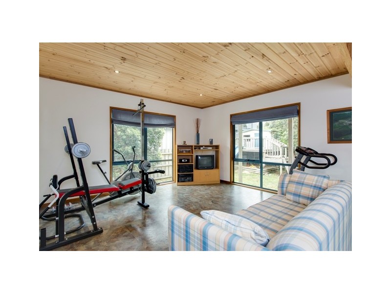 8 Milton Street, Cape Woolamai VIC 3925