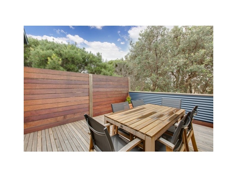 8 Milton Street, Cape Woolamai VIC 3925