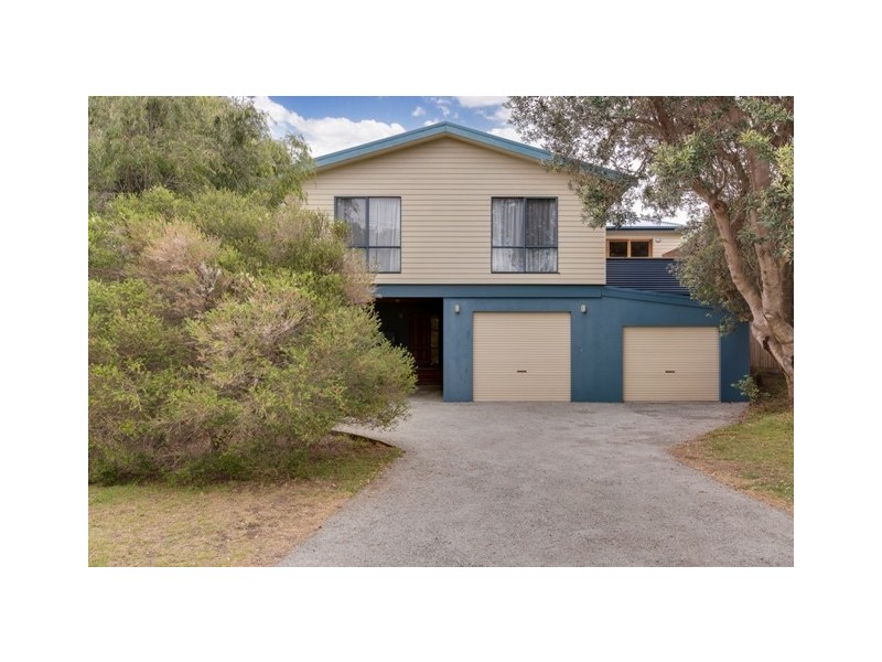 8 Milton Street, Cape Woolamai VIC 3925