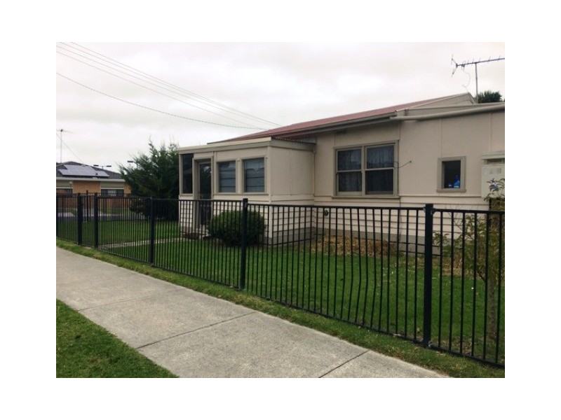 10 Hazelwood Road, San Remo VIC 3925