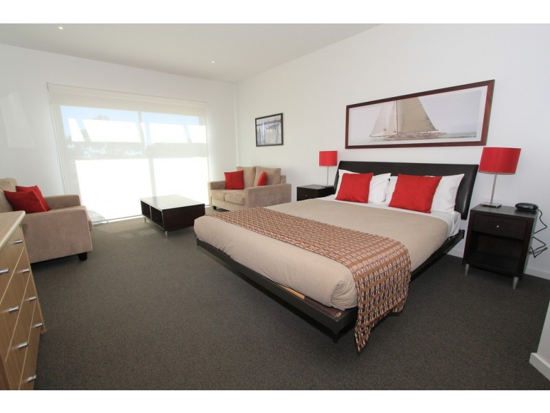 450/2-3 The Esplanade, Cowes VIC 3922