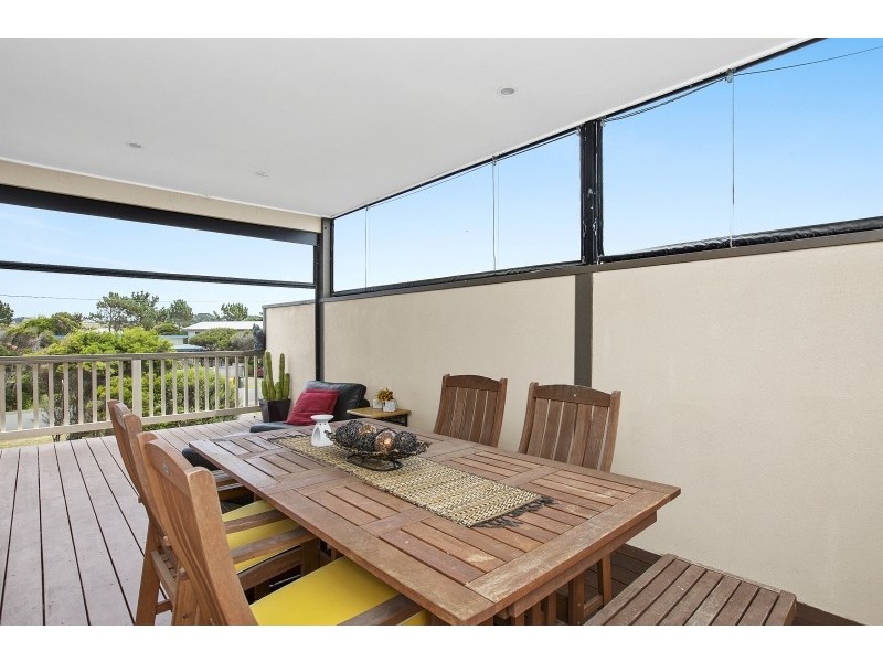39 Sunderland Bay Road, Surf Beach VIC 3922