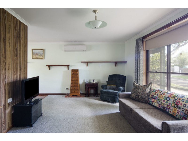 17 Vaughan Street, Cowes VIC 3922