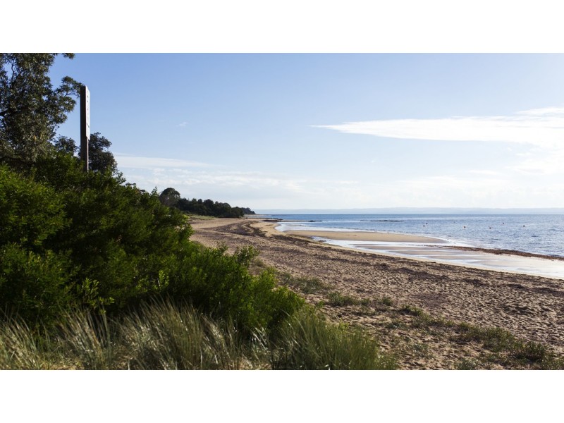 17 Vaughan Street, Cowes VIC 3922