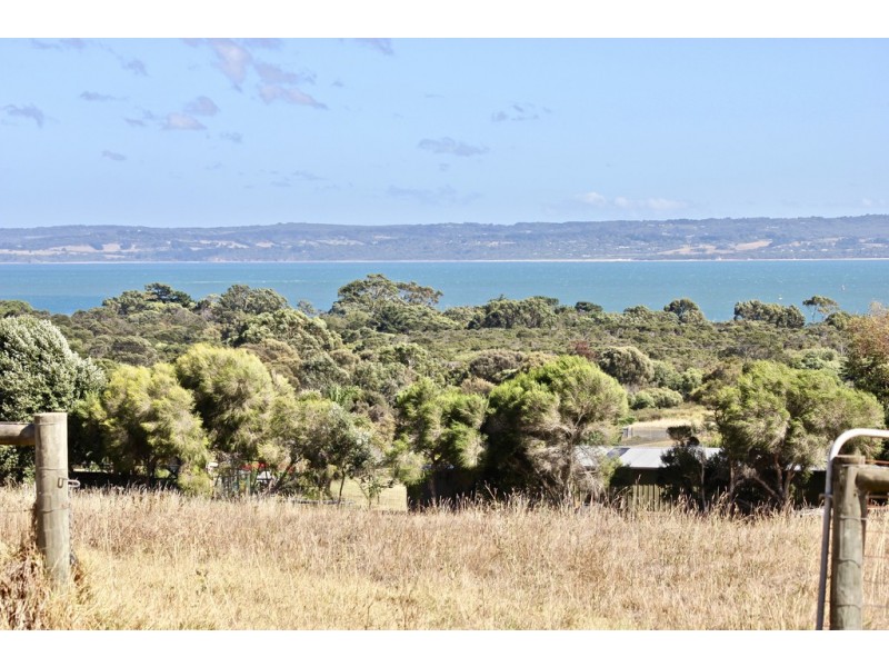 8 Hilary Close, Ventnor VIC 3922