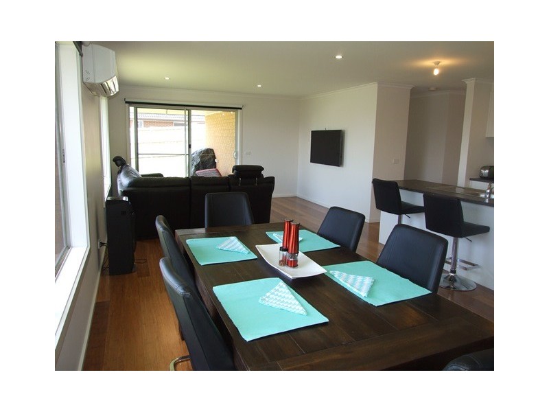 31 Seagrove Way, Cowes VIC 3922