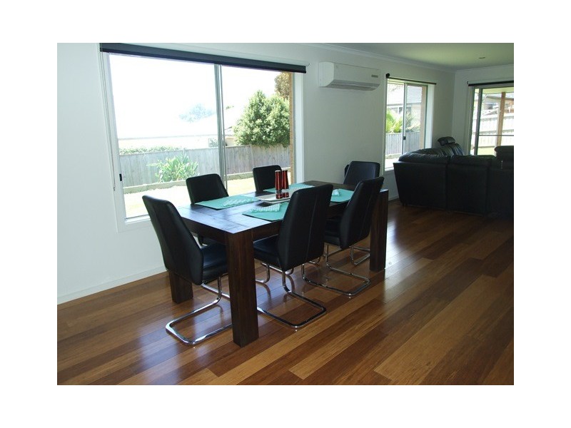 31 Seagrove Way, Cowes VIC 3922