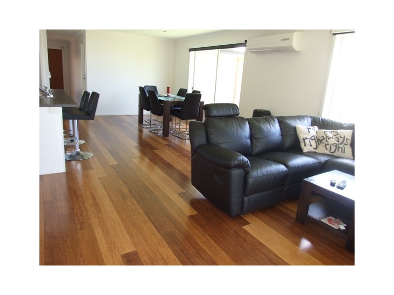 31 Seagrove Way, Cowes VIC 3922