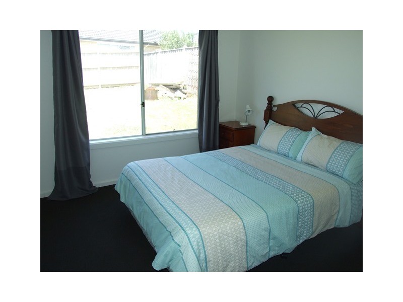 31 Seagrove Way, Cowes VIC 3922