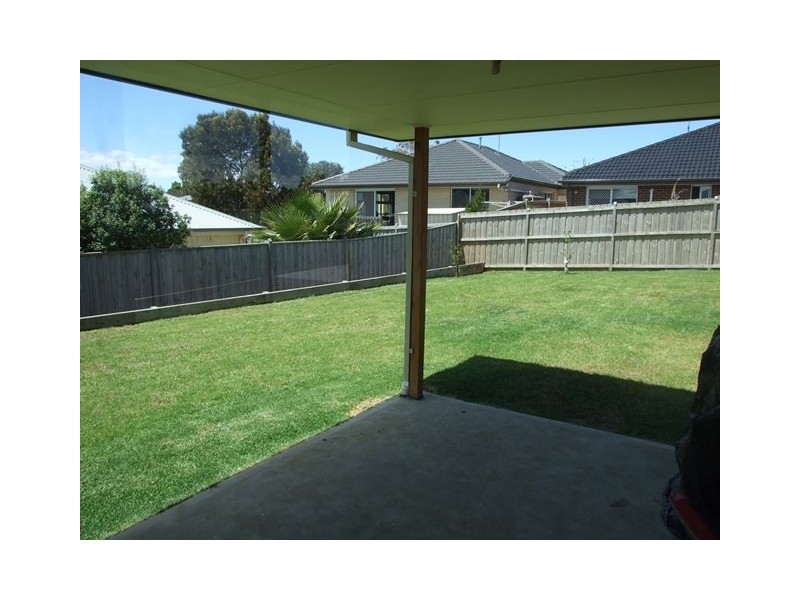 31 Seagrove Way, Cowes VIC 3922