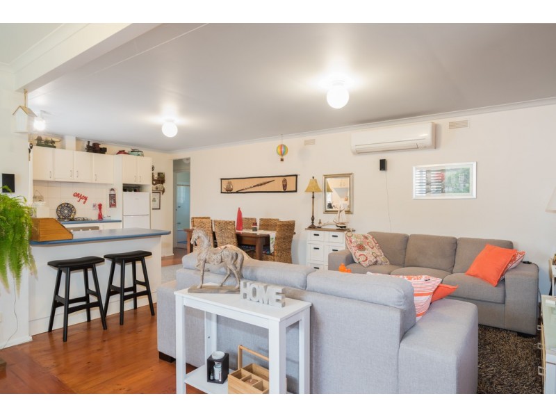 11 Broadwater Avenue, Cape Woolamai VIC 3925