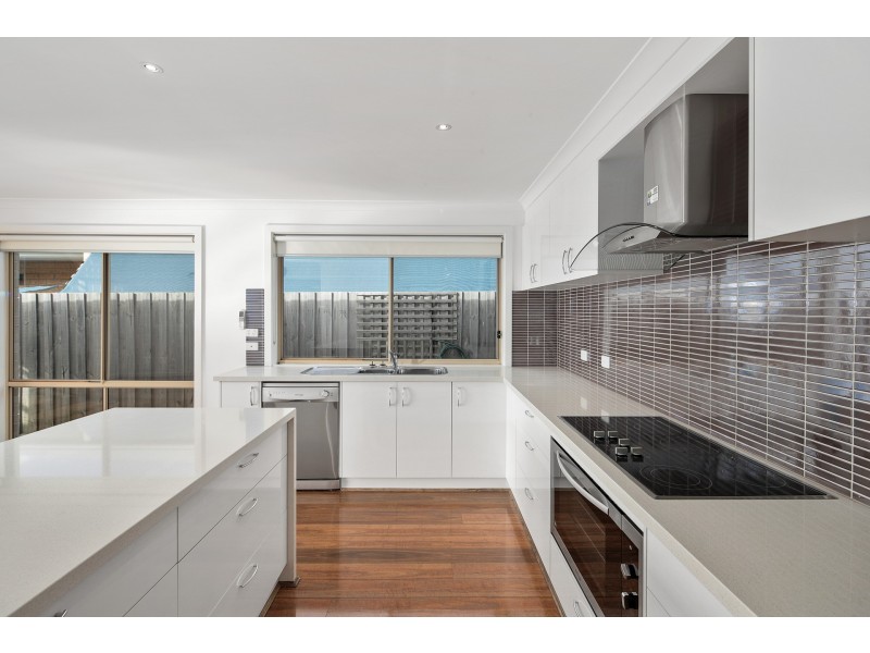 3 Dunes Road, Cowes VIC 3922